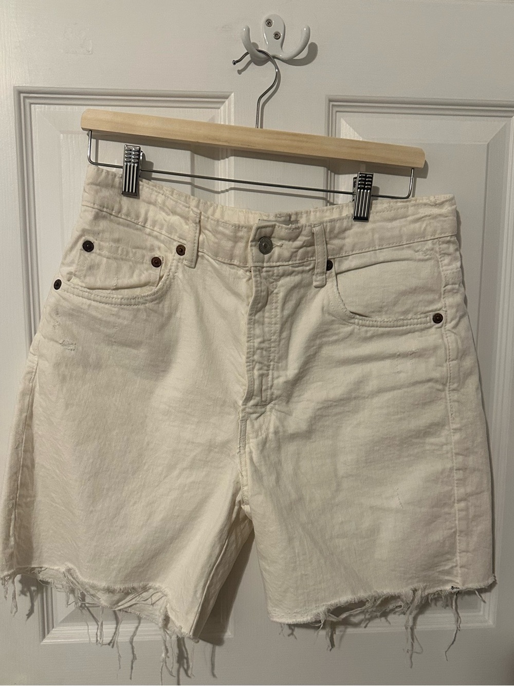 Zara Off-White Denim Cutoff Shorts